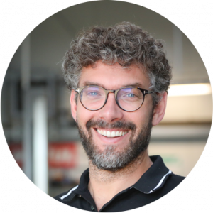 Kfz-Gutachter Pascal Schlemo Lübeck Unfallschadengutachten Werkstatt